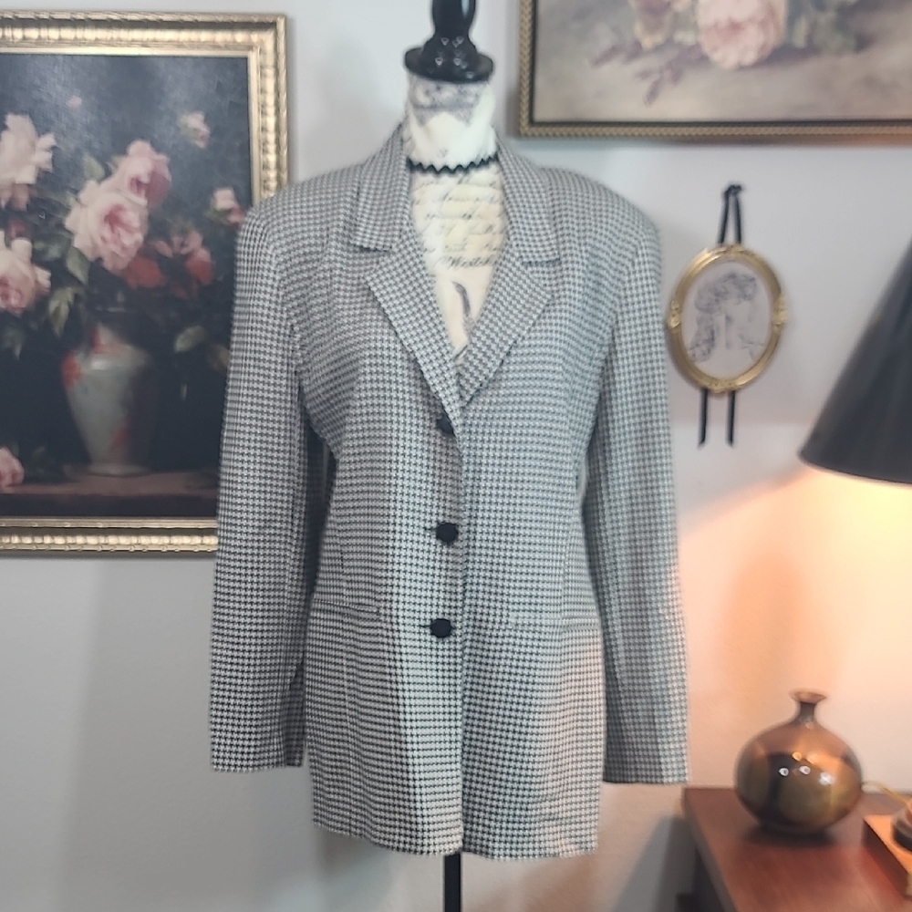 Talbots Black and White Houndstootg Checkered Blazer